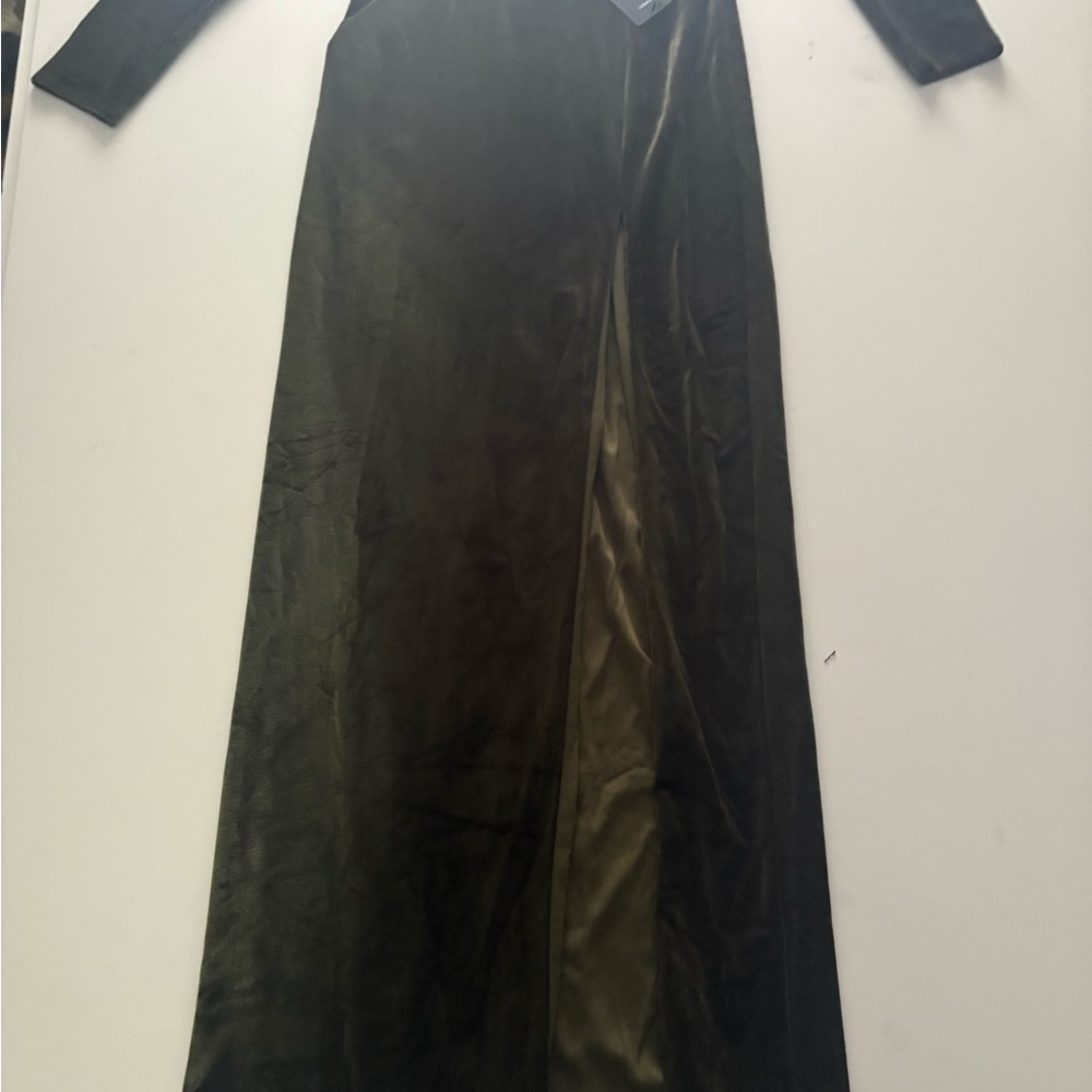 Chic Velvet Long Sleeve Dress in Dark Olive - Picture 5 of 9